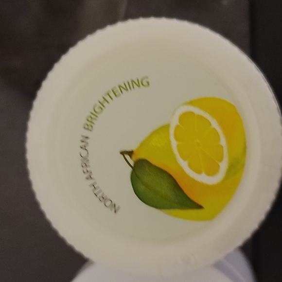 The Remedy hair mask and lemon face mask - Picture 4 of 4